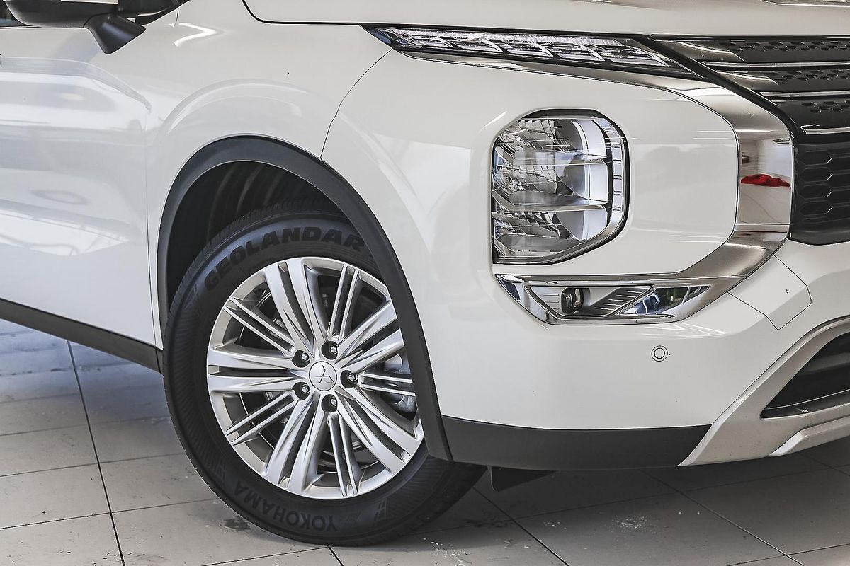 2022 Mitsubishi Outlander LS ZM