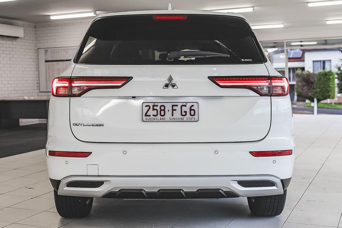 2022 Mitsubishi Outlander LS ZM