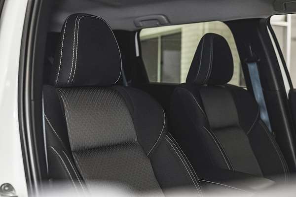 2022 Mitsubishi Outlander LS ZM