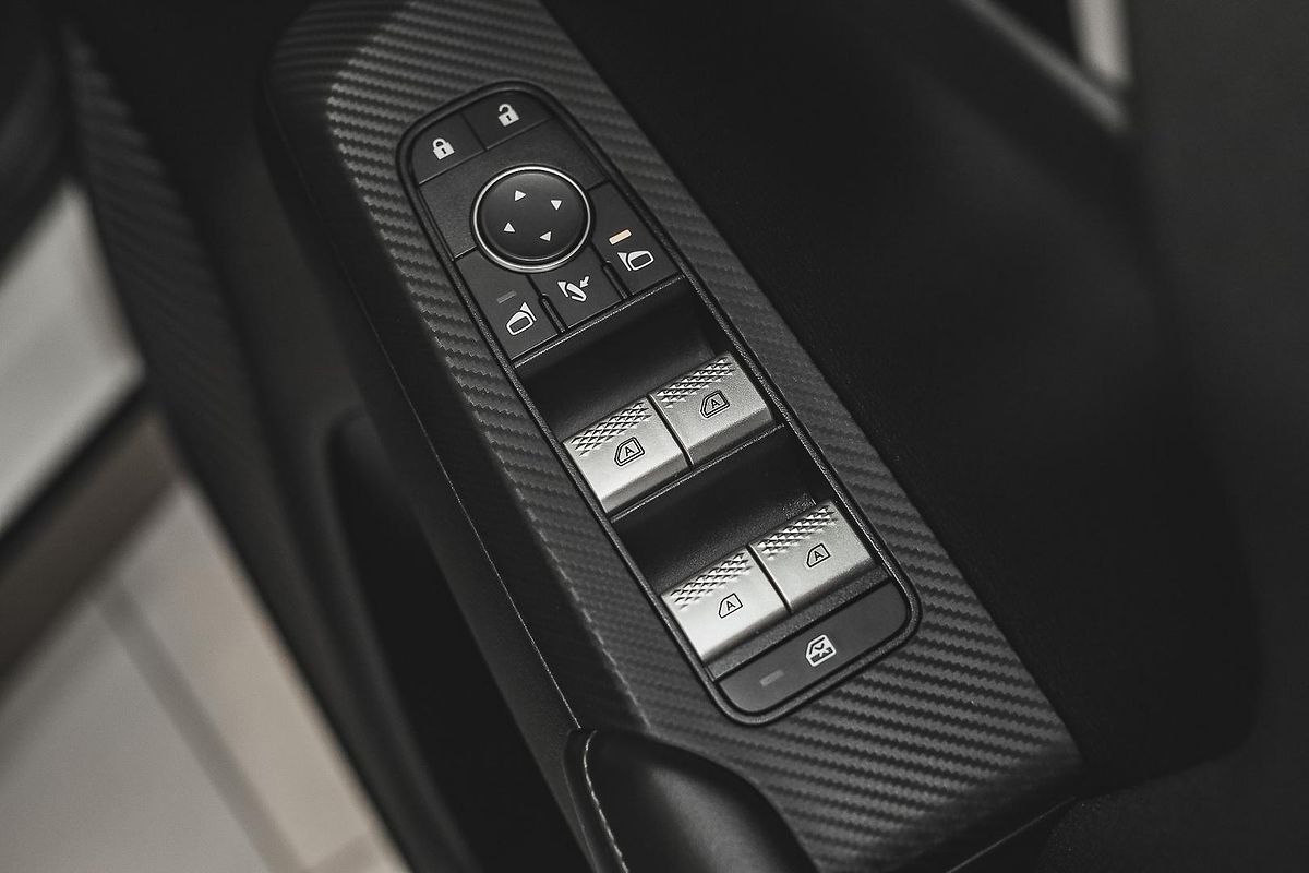 2022 Mitsubishi Outlander LS ZM