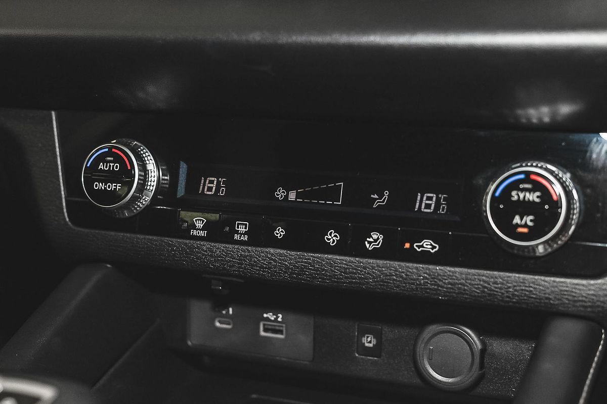 2022 Mitsubishi Outlander LS ZM
