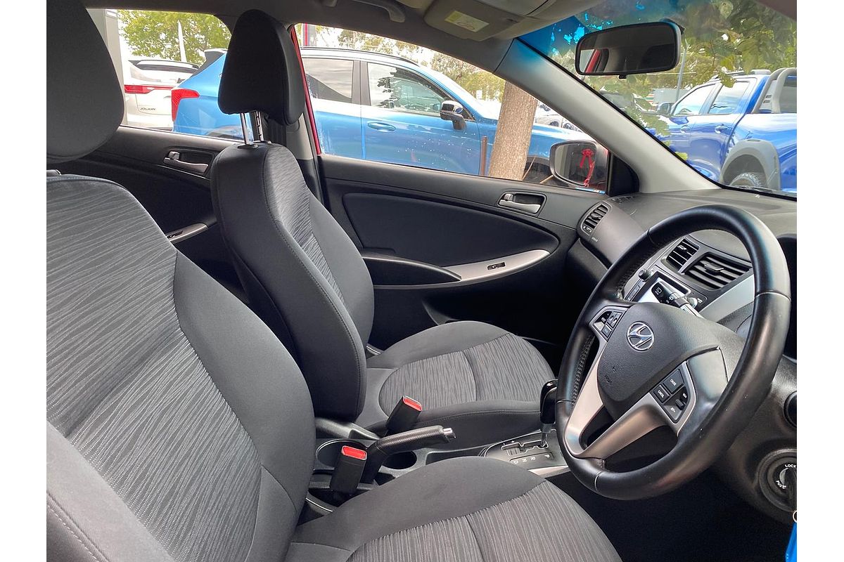 2019 Hyundai Accent Sport RB6