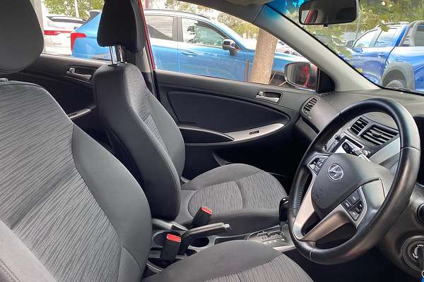 2019 Hyundai Accent Sport RB6