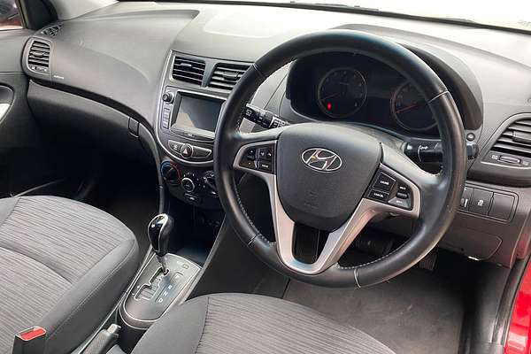 2019 Hyundai Accent Sport RB6