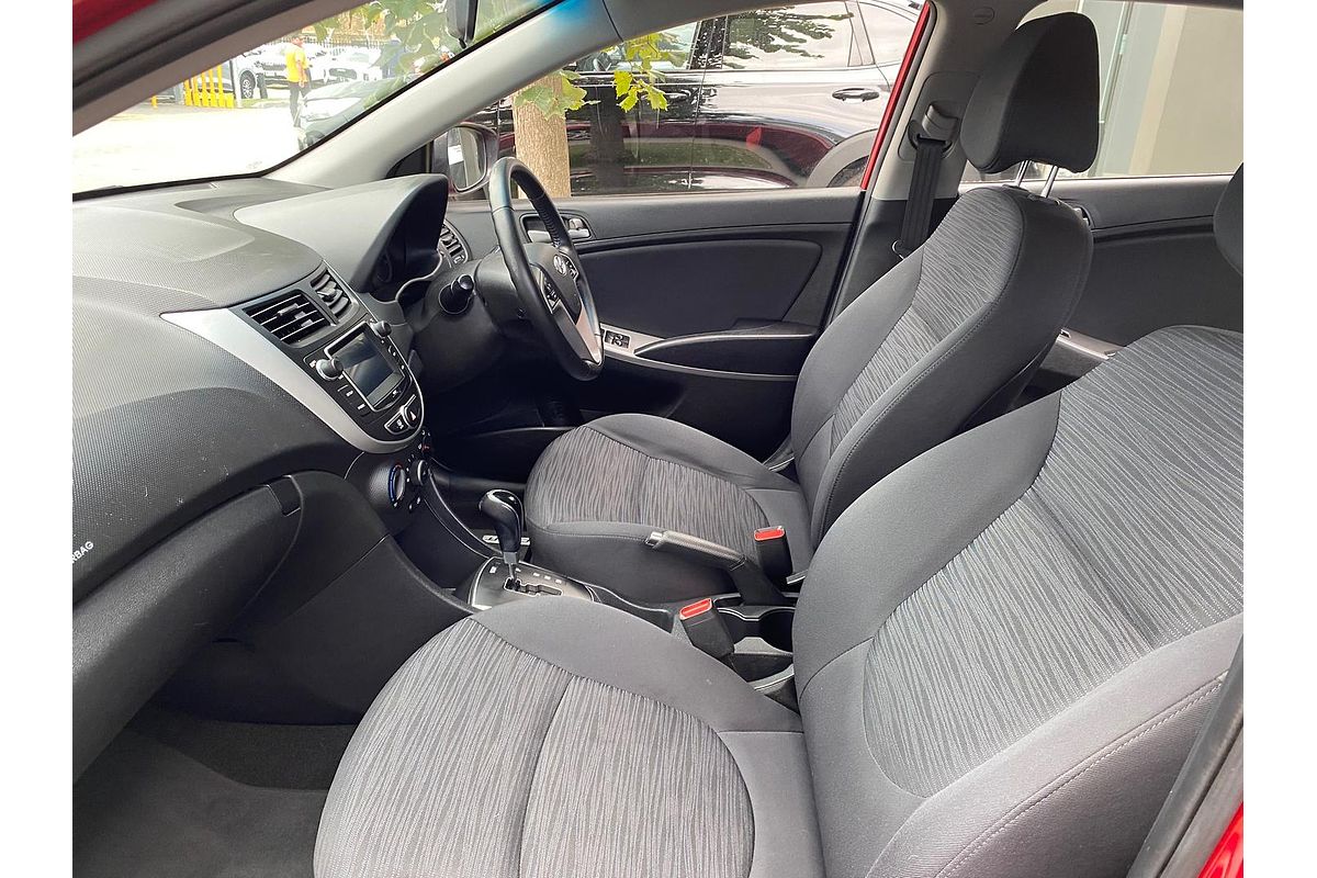 2019 Hyundai Accent Sport RB6