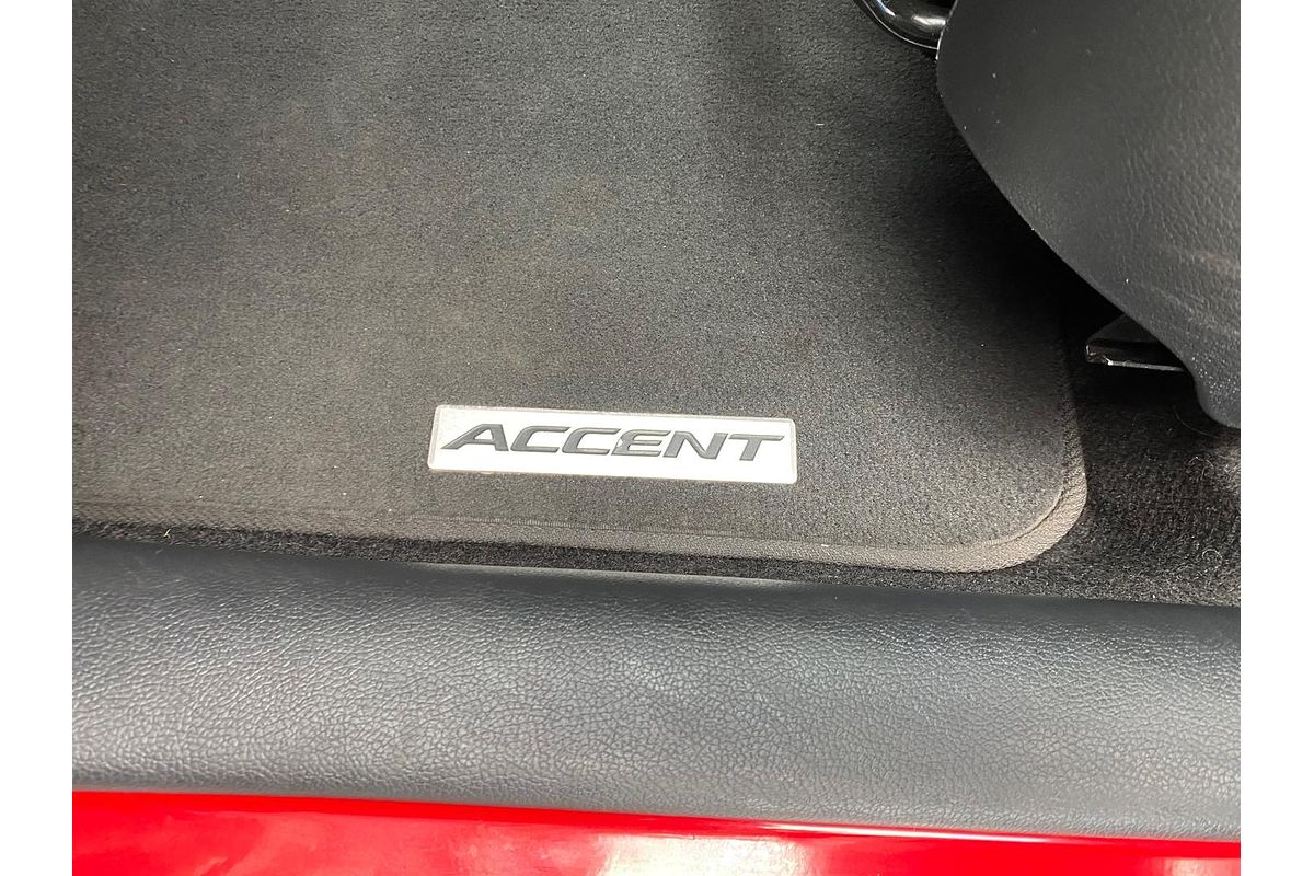 2019 Hyundai Accent Sport RB6