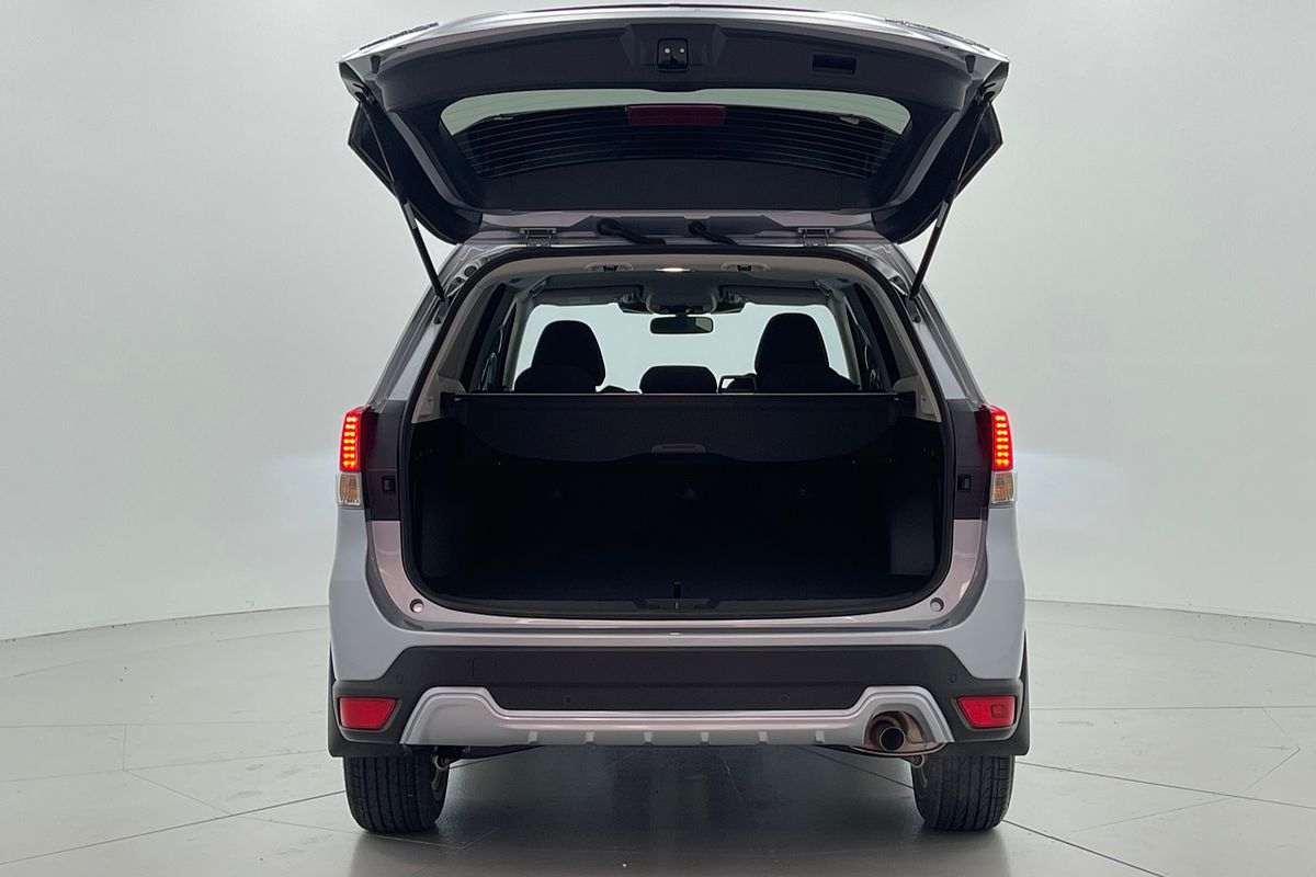 2024 Subaru Forester Hybrid L S5
