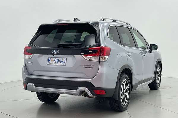 2024 Subaru Forester Hybrid L S5