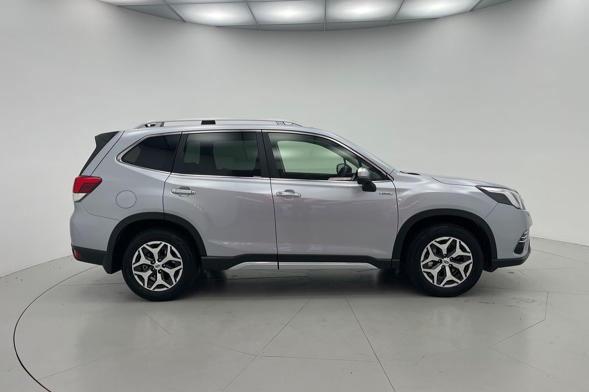 2024 Subaru Forester Hybrid L S5