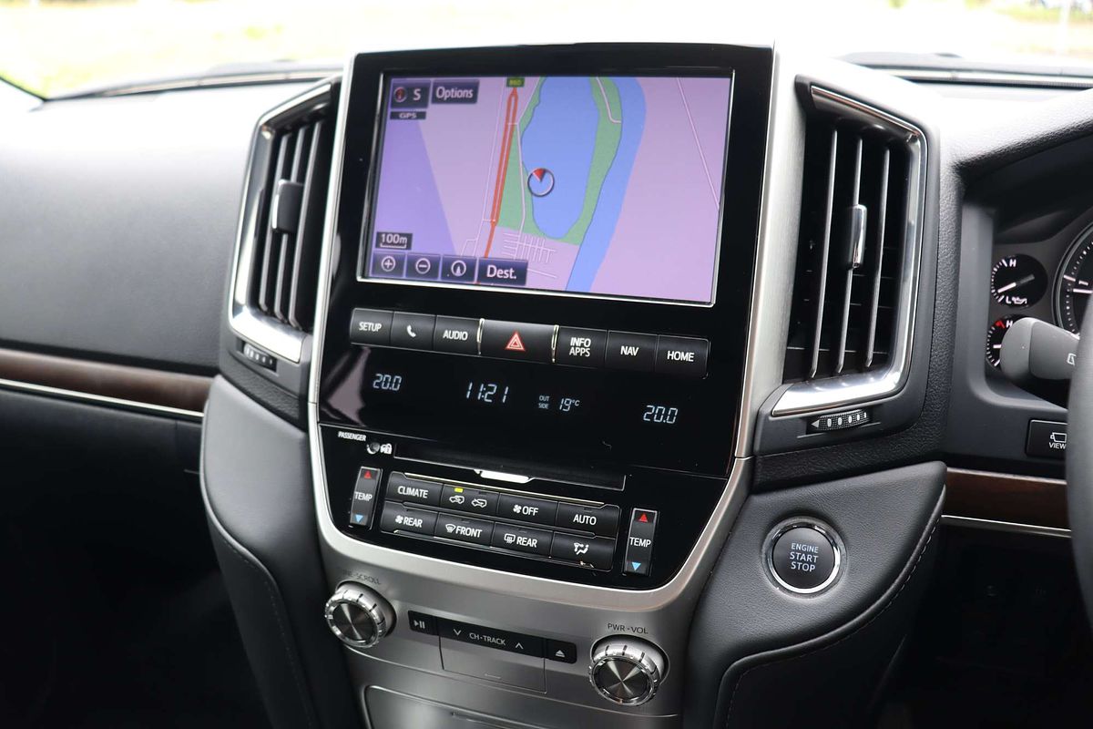 2020 Toyota Landcruiser Sahara VDJ200R