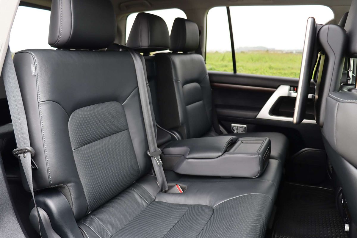 2020 Toyota Landcruiser Sahara VDJ200R
