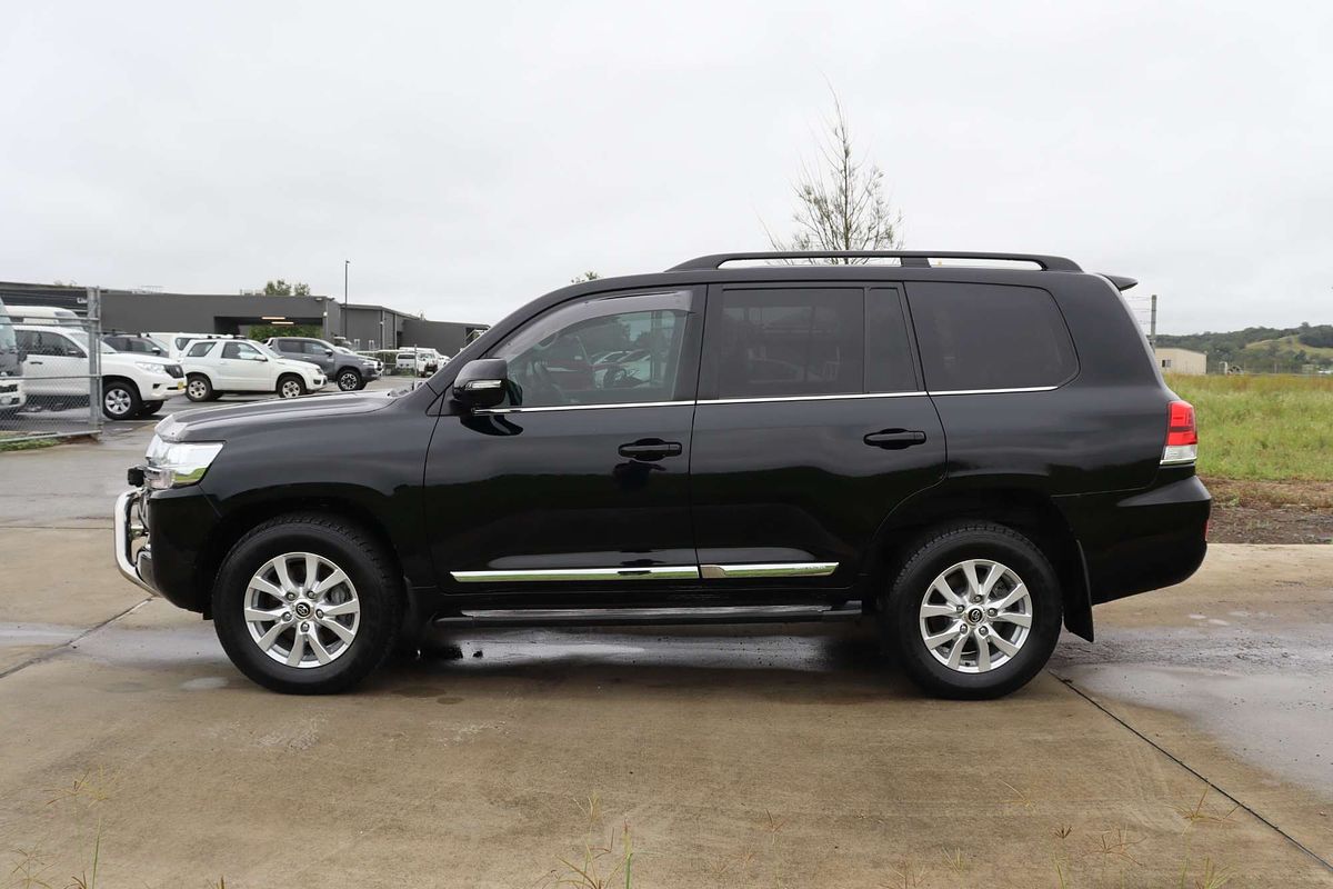 2020 Toyota Landcruiser Sahara VDJ200R