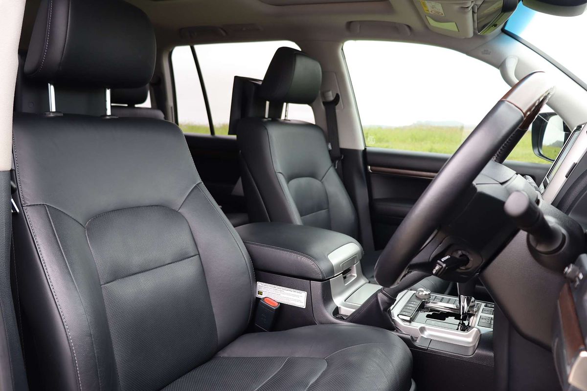 2020 Toyota Landcruiser Sahara VDJ200R