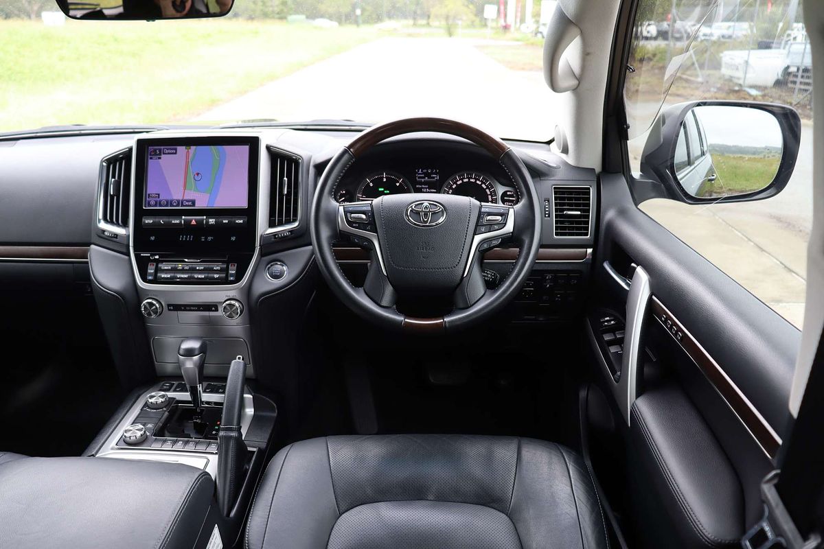 2020 Toyota Landcruiser Sahara VDJ200R