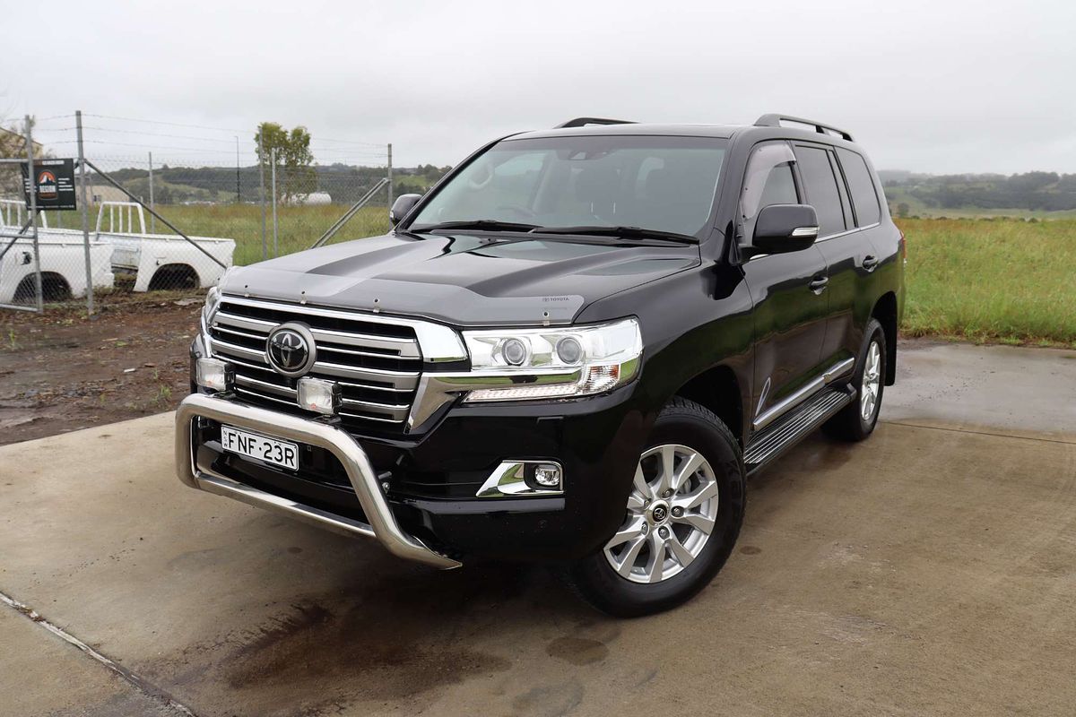 2020 Toyota Landcruiser Sahara VDJ200R