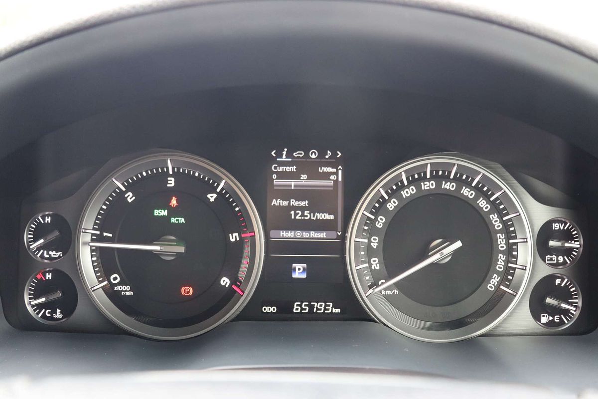 2020 Toyota Landcruiser Sahara VDJ200R