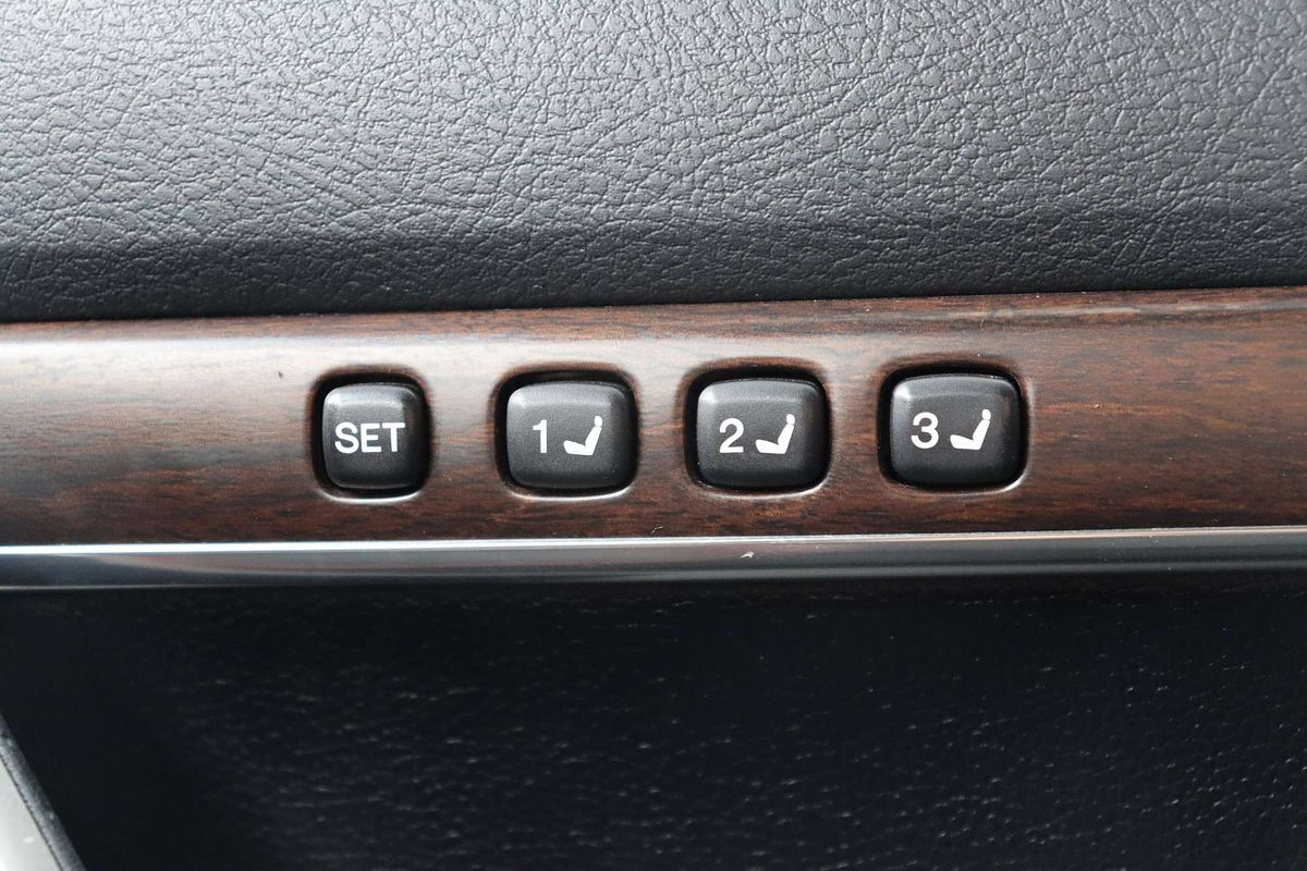 2020 Toyota Landcruiser Sahara VDJ200R