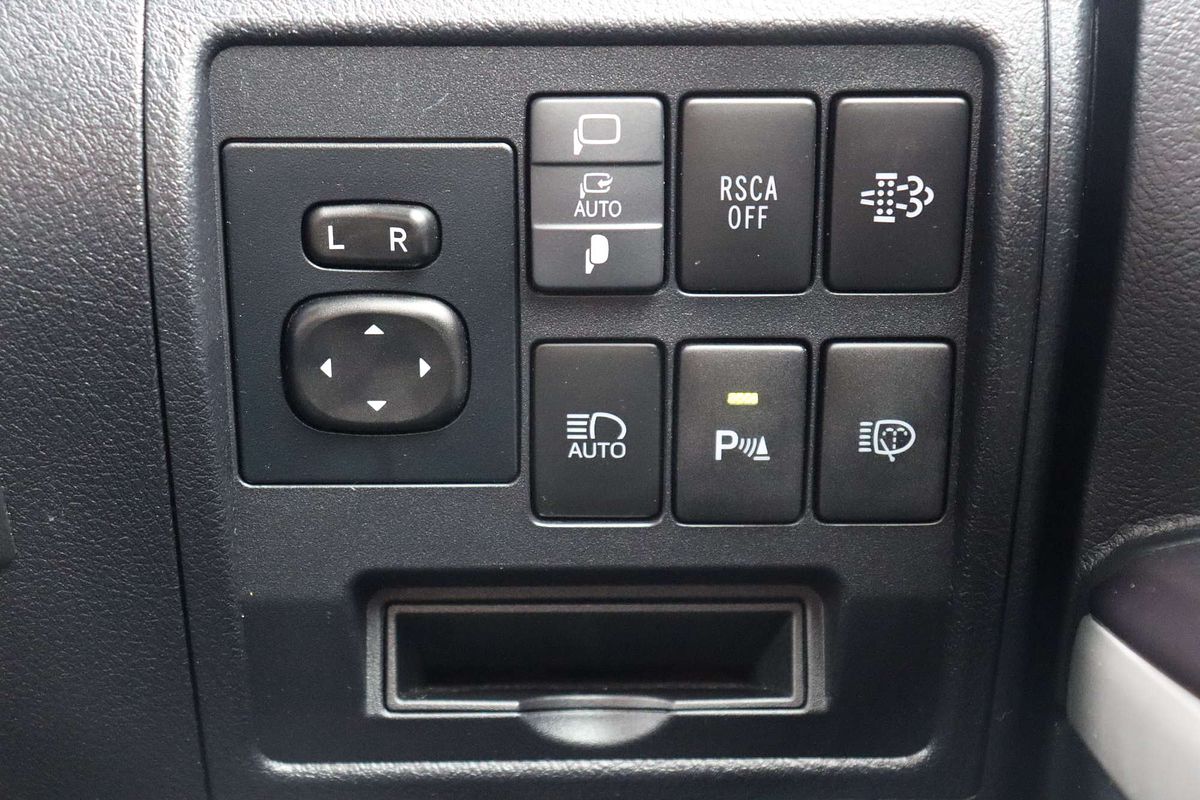 2020 Toyota Landcruiser Sahara VDJ200R