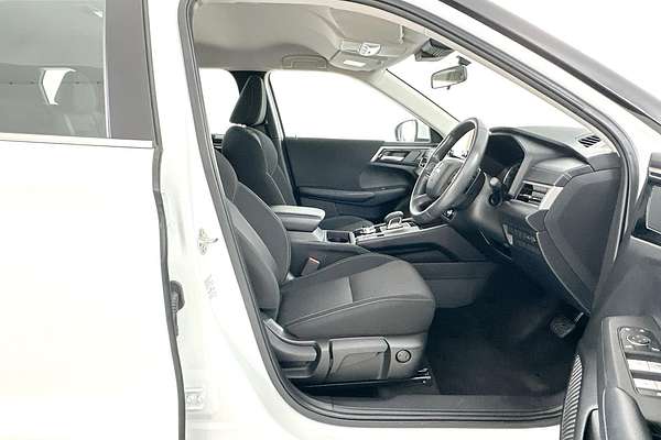 2024 Mitsubishi Outlander ES ZM