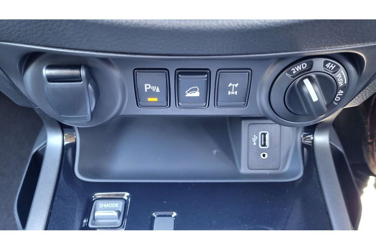 2024 Nissan Navara PRO-4X Warrior D23 4X4