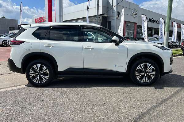 2024 Nissan X-TRAIL ST-L e-POWER T33