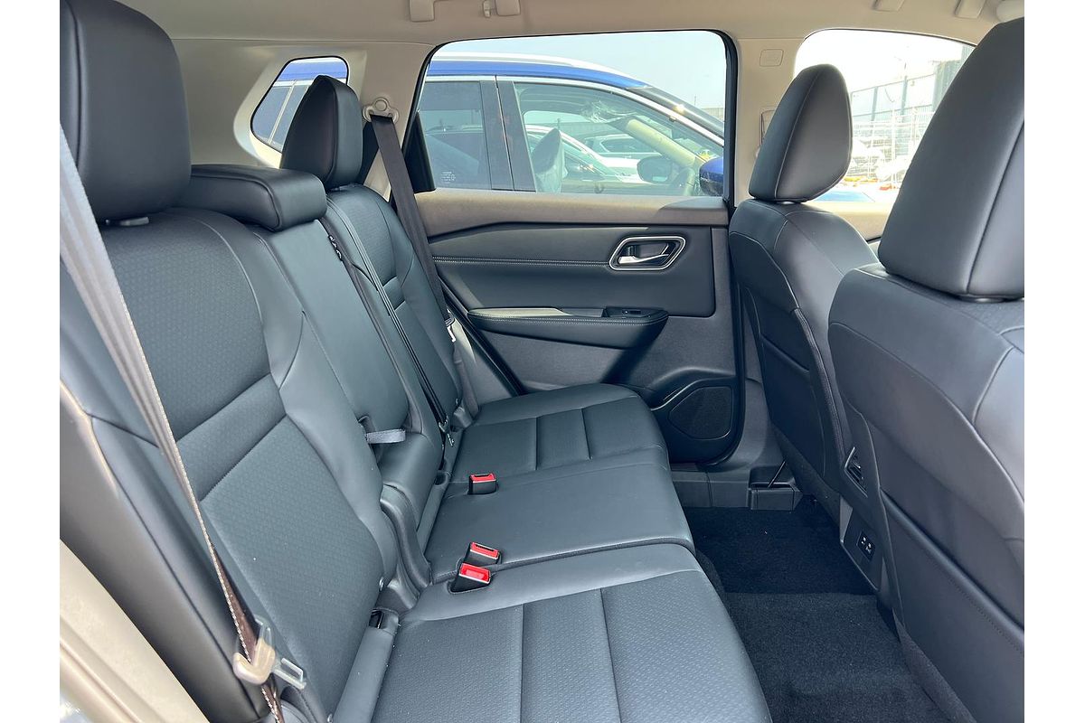 2024 Nissan X-TRAIL ST-L e-POWER T33