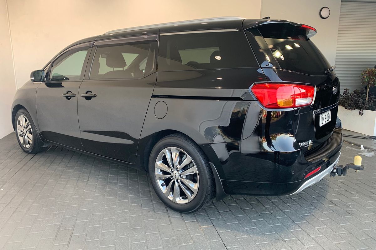 2017 Kia Carnival Platinum YP