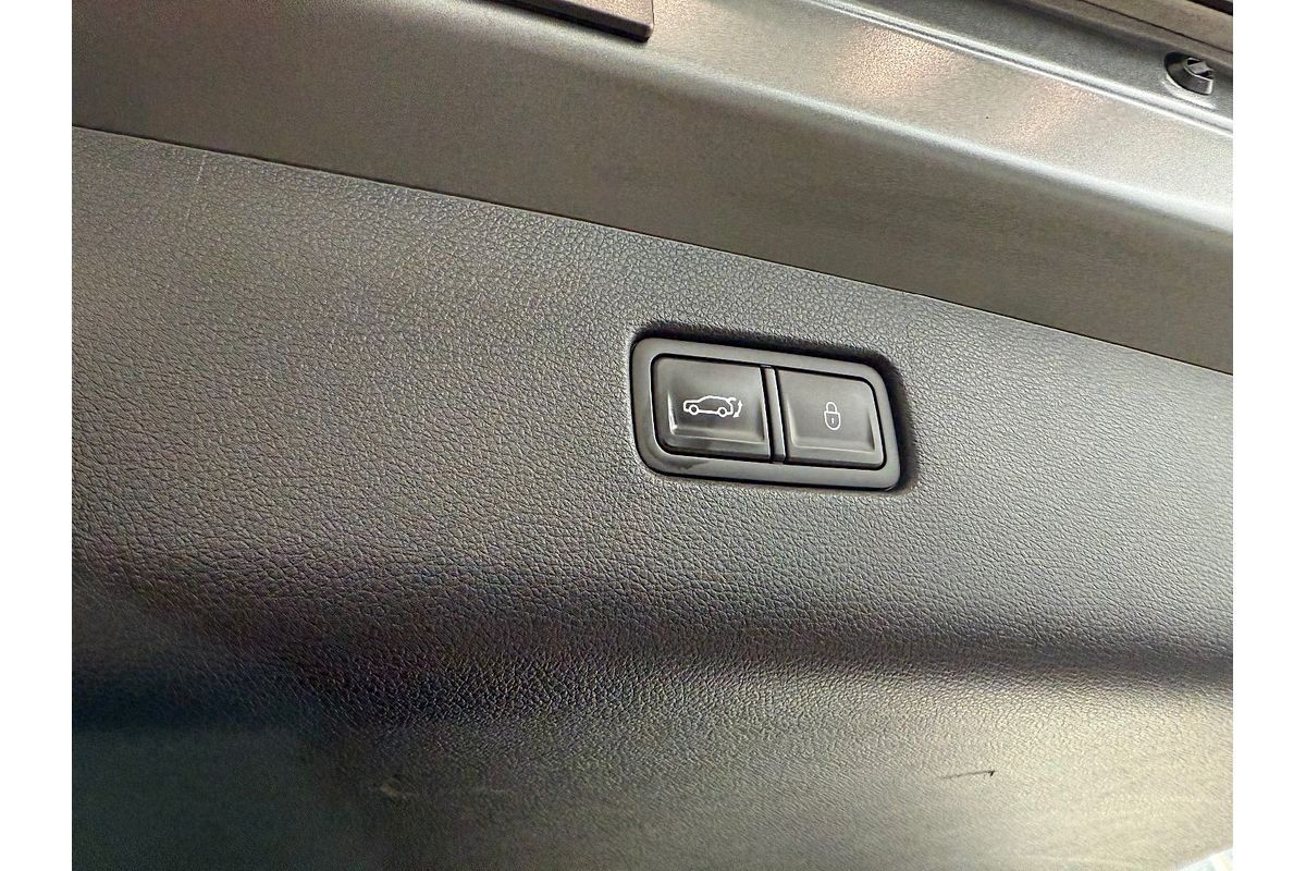 2022 Genesis GV70 3.5T AWD Sport JK.V1