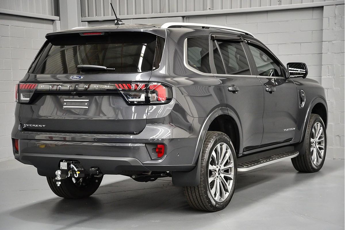 2024 Ford Everest Platinum