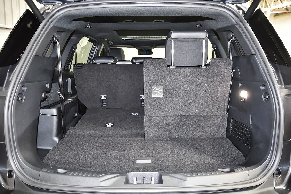 2024 Ford Everest Platinum