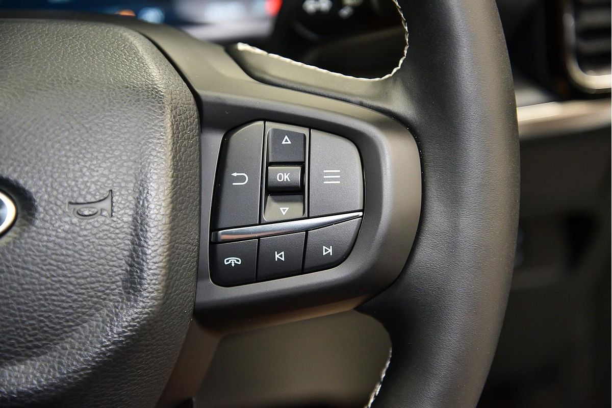 2024 Ford Everest Platinum