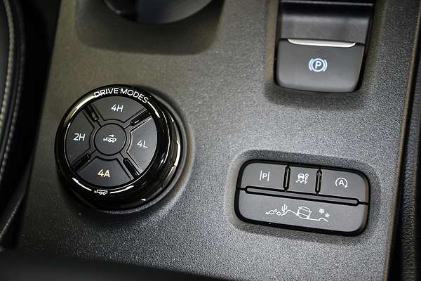 2024 Ford Everest Platinum