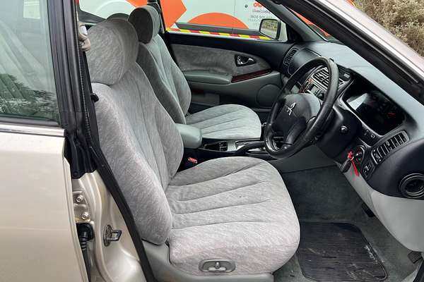 2002 Mitsubishi Verada GTV Ei KJ Series 2