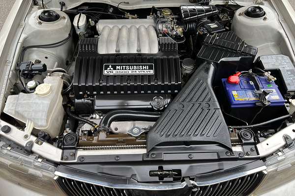 2002 Mitsubishi Verada GTV Ei KJ Series 2