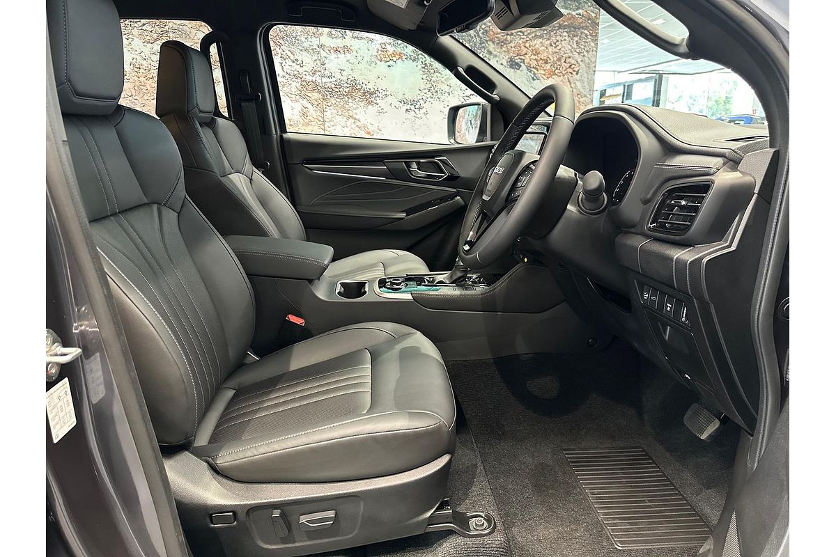 2025 Isuzu MU-X LS-T