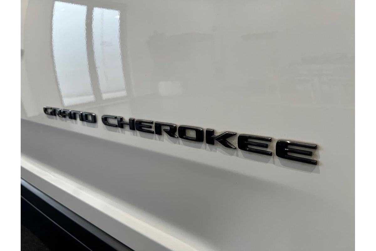 2023 Jeep Grand Cherokee Night Eagle WL