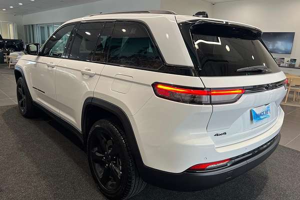 2023 Jeep Grand Cherokee Night Eagle WL