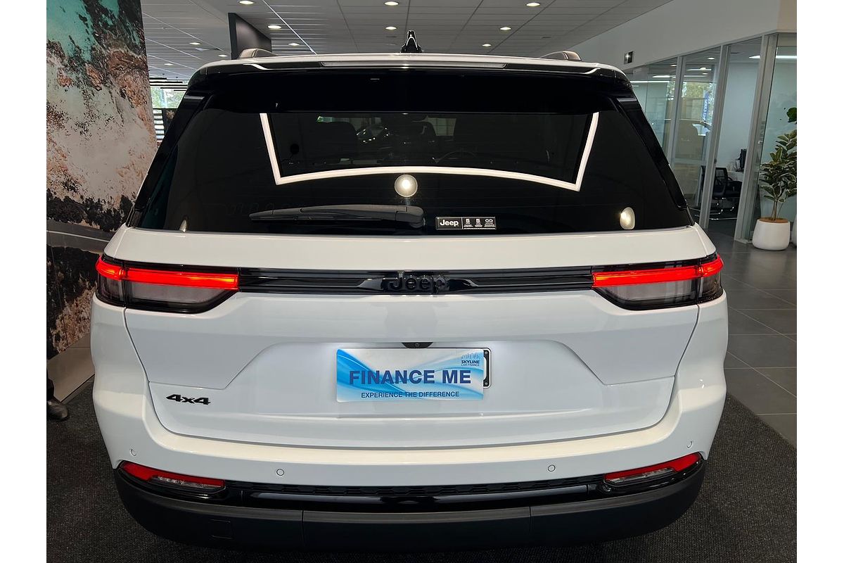 2023 Jeep Grand Cherokee Night Eagle WL