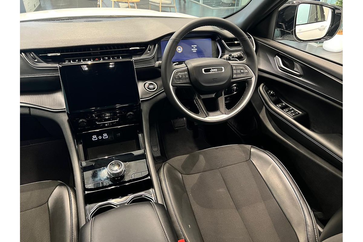 2023 Jeep Grand Cherokee Night Eagle WL