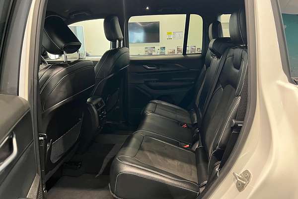 2023 Jeep Grand Cherokee Night Eagle WL