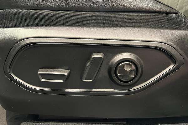 2023 Jeep Grand Cherokee Night Eagle WL