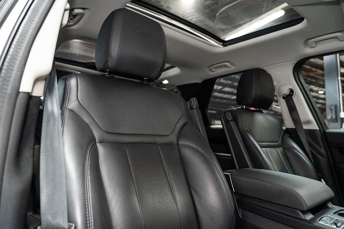 2019 Land Rover Discovery SD4 SE Series 5