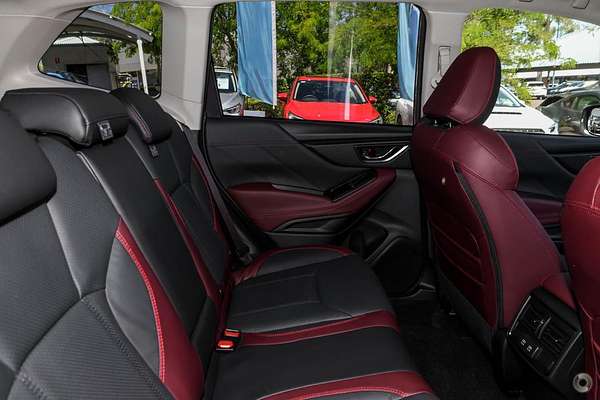 2024 Subaru Forester STI Sport S5