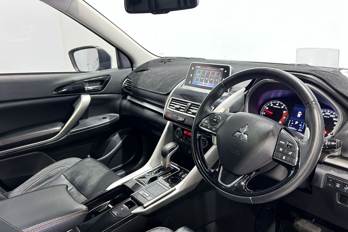 2018 Mitsubishi Eclipse Cross Exceed YA