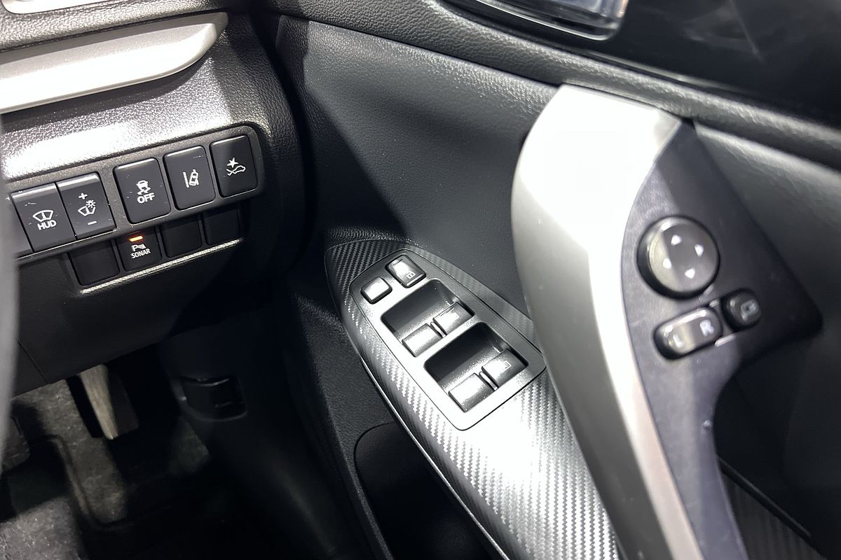 2018 Mitsubishi Eclipse Cross Exceed YA