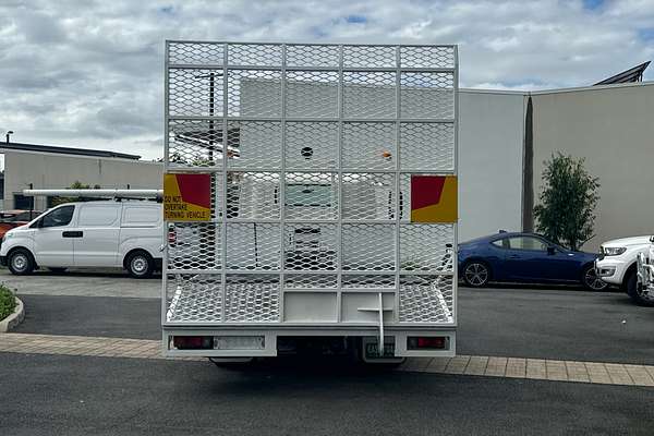 2012 Hino 300 Series 617 Medium 4x2