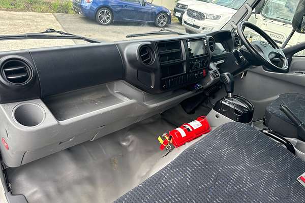 2012 Hino 300 Series 617 Medium 4x2