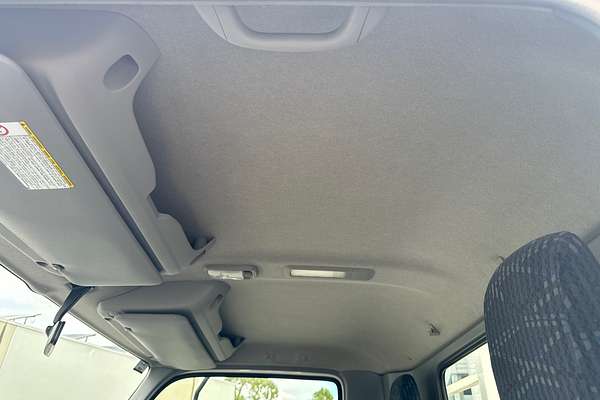 2012 Hino 300 Series 617 Medium 4x2