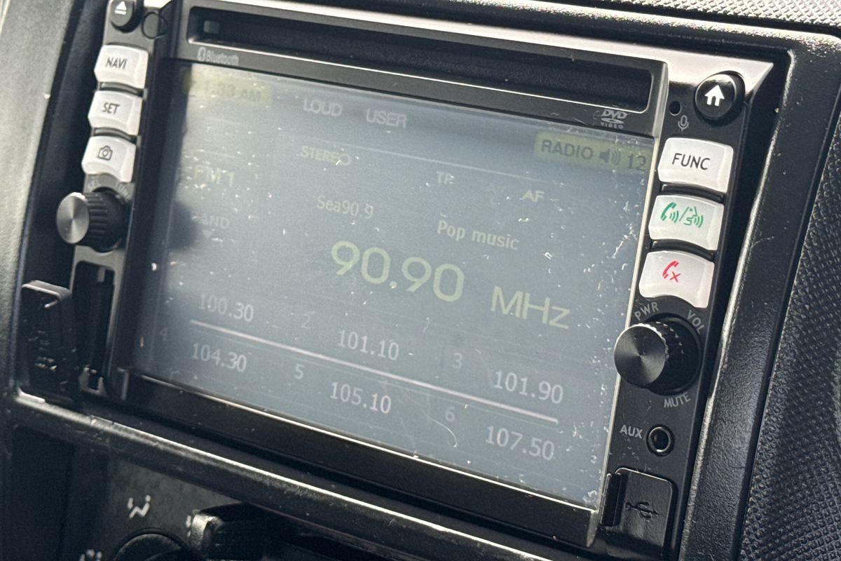 2012 Hino 300 Series 617 Medium 4x2