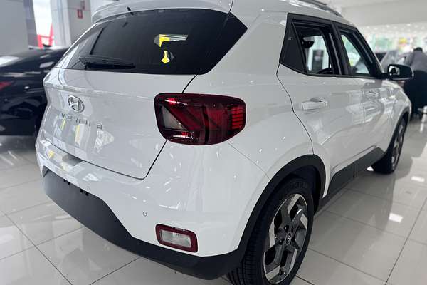 2024 Hyundai Venue Elite QX.V5